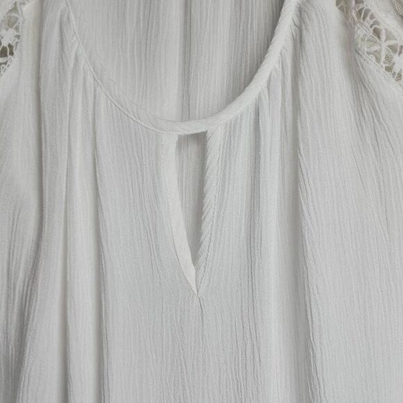 Heartloom Women's White Open Shoulder Keyhole Pompom Lace Blouse Medium - Picture 7 of 8